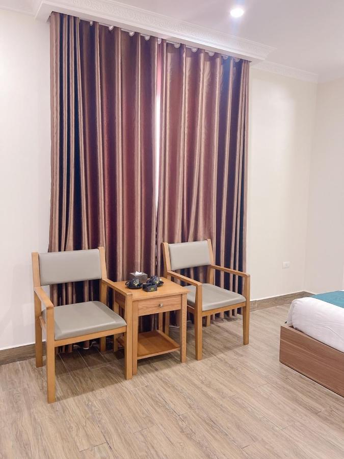 White Crown Hotel הלונג מראה חיצוני תמונה
