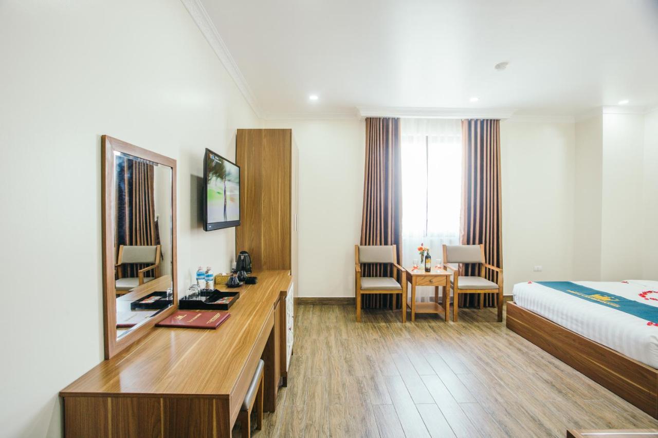 White Crown Hotel הלונג מראה חיצוני תמונה