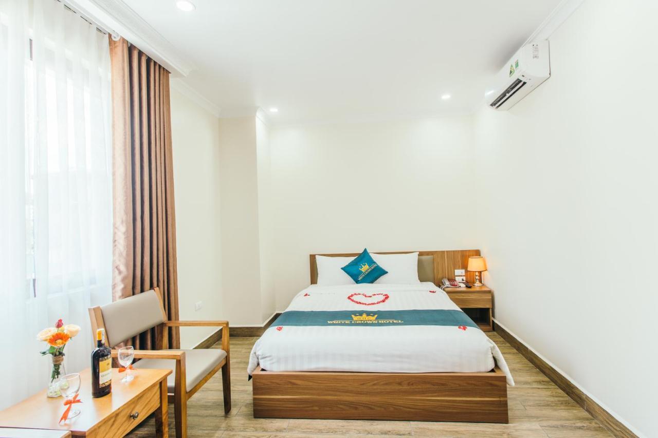 White Crown Hotel הלונג מראה חיצוני תמונה