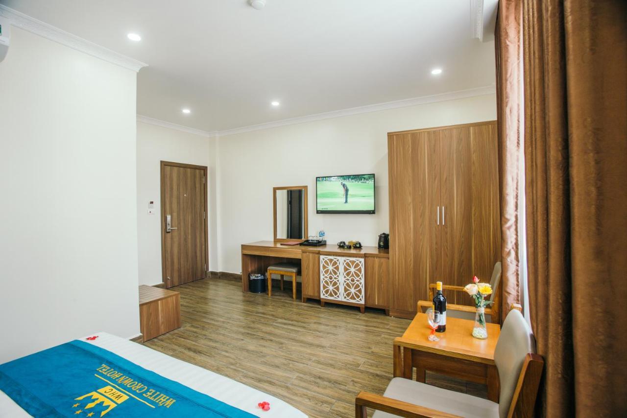 White Crown Hotel הלונג מראה חיצוני תמונה